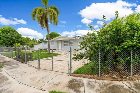 15805 SW 300th Terrace Homestead FL 33033