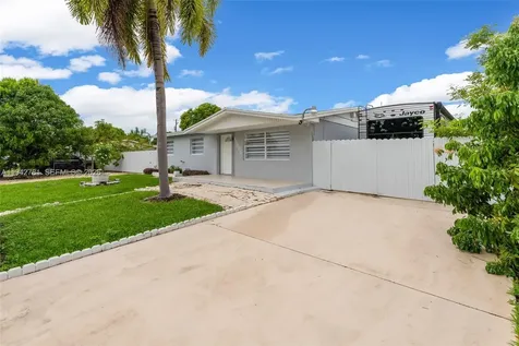 15805 SW 300th Terrace Homestead FL 33033