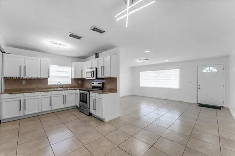 15805 SW 300th Terrace Homestead FL 33033