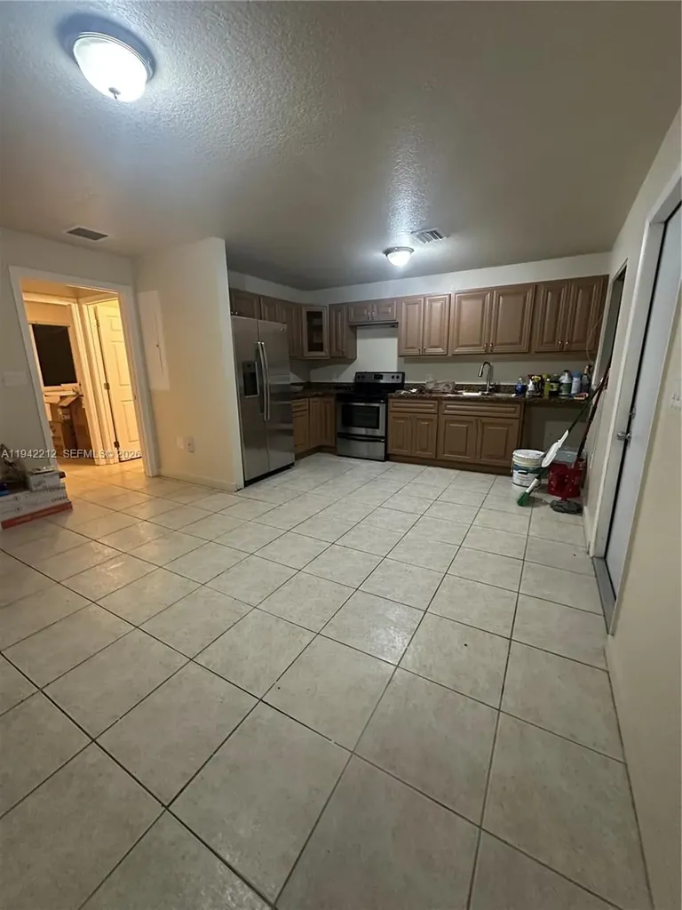1239 NE 127th Street North Miami FL 33161