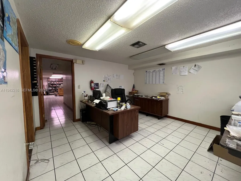 1671 W 38th Place Hialeah FL 33012