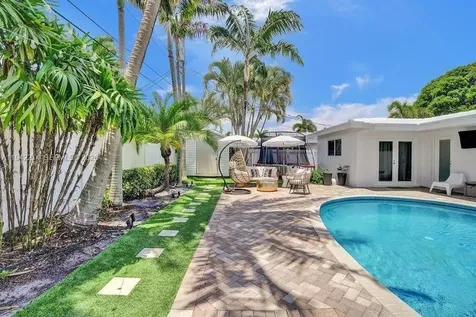 2080 NE 65th Street Fort Lauderdale FL 33308