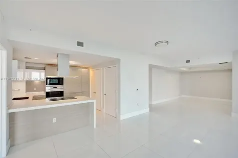 17301 Biscayne Boulevard North Miami Beach FL 33160