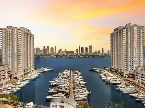 17301 Biscayne Boulevard North Miami Beach FL 33160