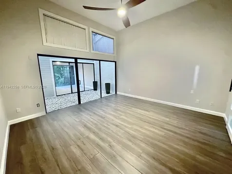 2753 S Parkview Drive Hallandale Beach FL 33009