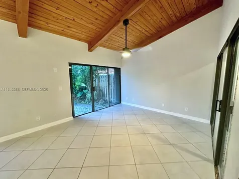 2753 S Parkview Drive Hallandale Beach FL 33009