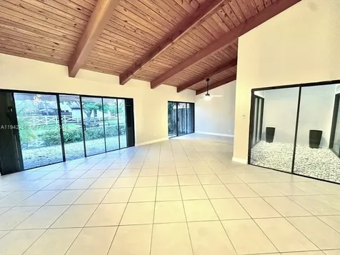 2753 S Parkview Drive Hallandale Beach FL 33009