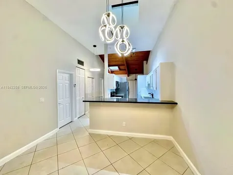 2753 S Parkview Drive Hallandale Beach FL 33009