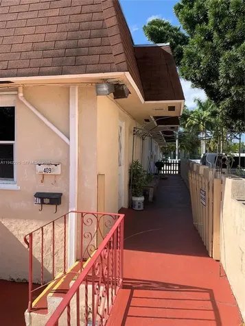 413 S Federal Highway Dania Beach FL 33004