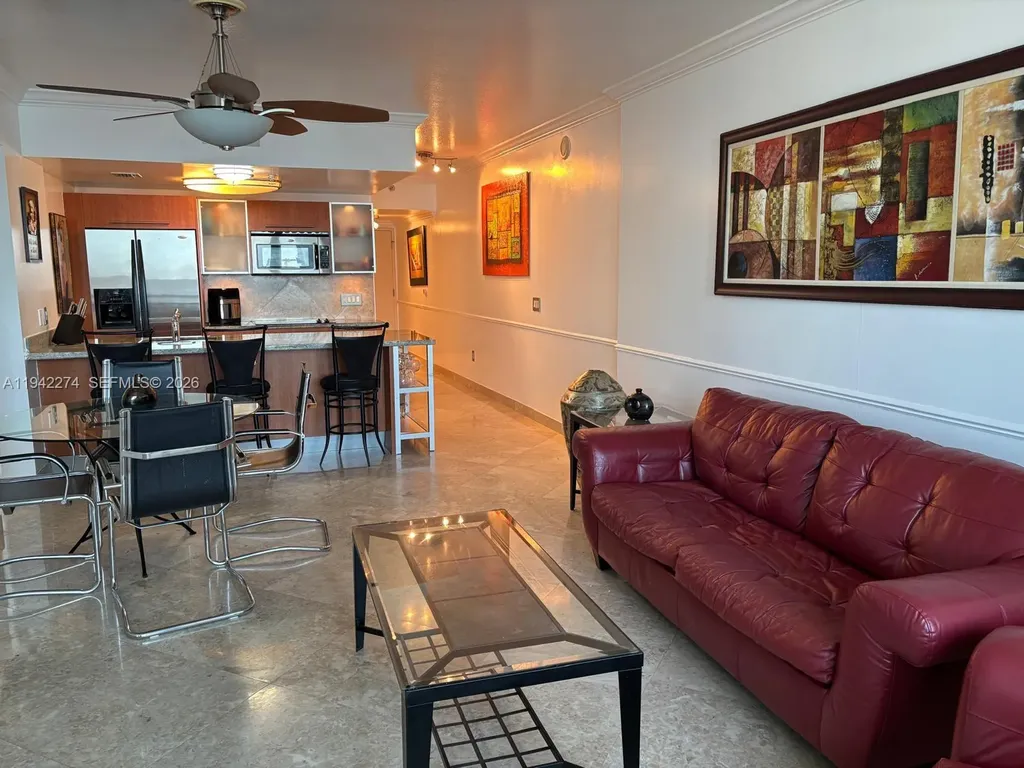 185 SW 7th Street Miami FL 33130