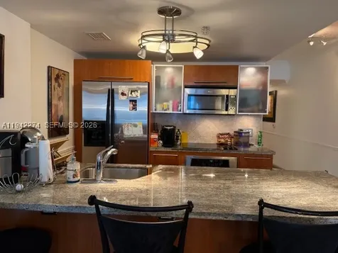 185 SW 7th Street Miami FL 33130