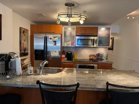 185 SW 7th Street Miami FL 33130