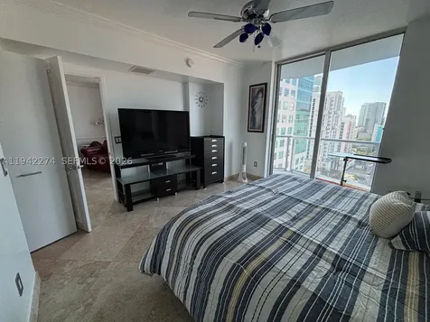 185 SW 7th Street Miami FL 33130