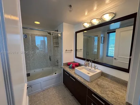 185 SW 7th Street Miami FL 33130