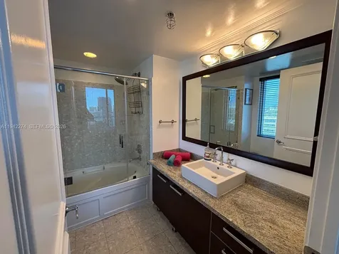 185 SW 7th Street Miami FL 33130