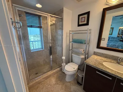 185 SW 7th Street Miami FL 33130