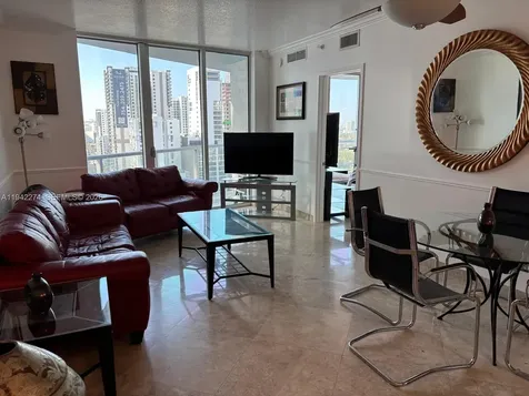185 SW 7th Street Miami FL 33130