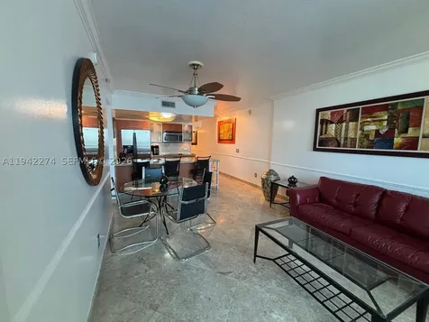 185 SW 7th Street Miami FL 33130