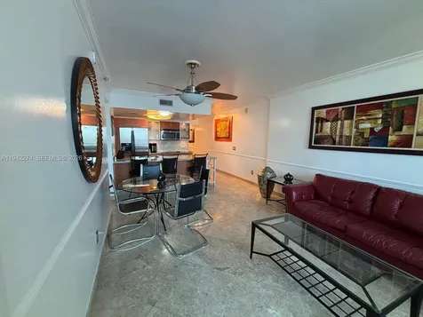 185 SW 7th Street Miami FL 33130