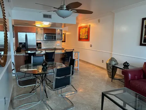 185 SW 7th Street Miami FL 33130