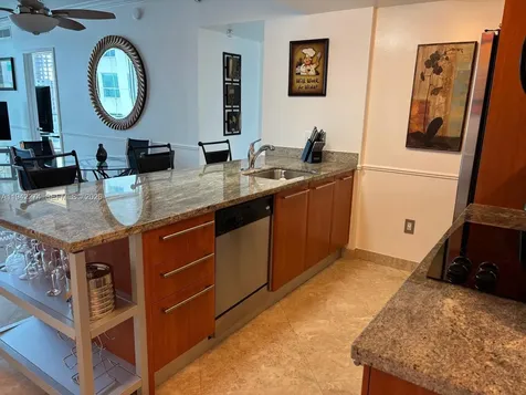 185 SW 7th Street Miami FL 33130