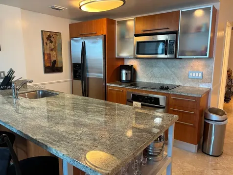 185 SW 7th Street Miami FL 33130