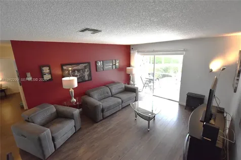 2852 Crosley Drive West West Palm Beach FL 33415