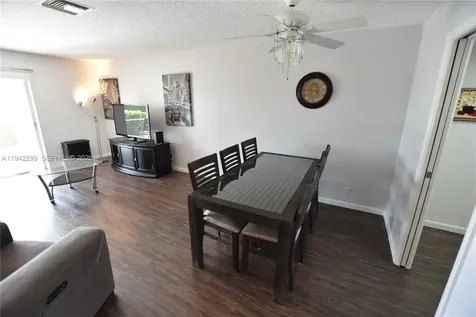 2852 Crosley Drive West West Palm Beach FL 33415