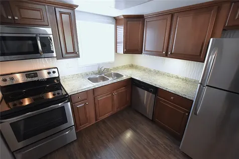 2852 Crosley Drive West West Palm Beach FL 33415