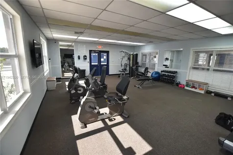2852 Crosley Drive West West Palm Beach FL 33415