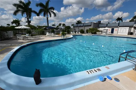 2852 Crosley Drive West West Palm Beach FL 33415