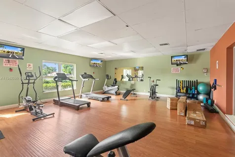 2852 Crosley Drive West West Palm Beach FL 33415