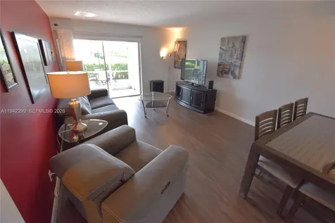 2852 Crosley Drive West West Palm Beach FL 33415