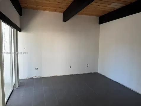 19216 NE 25th Avenue Miami FL 33180