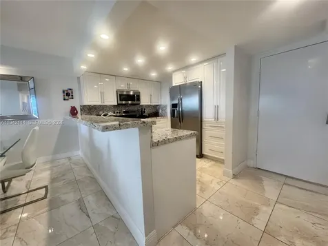 3800 S Ocean Drive Hollywood FL 33019
