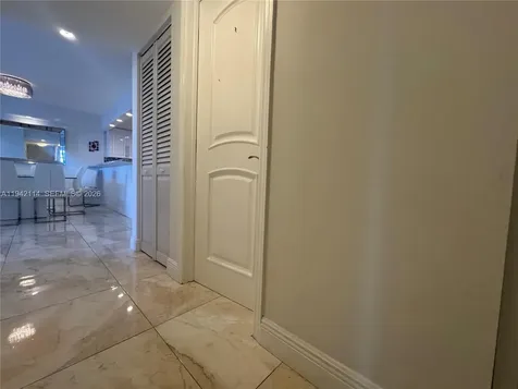 3800 S Ocean Drive Hollywood FL 33019