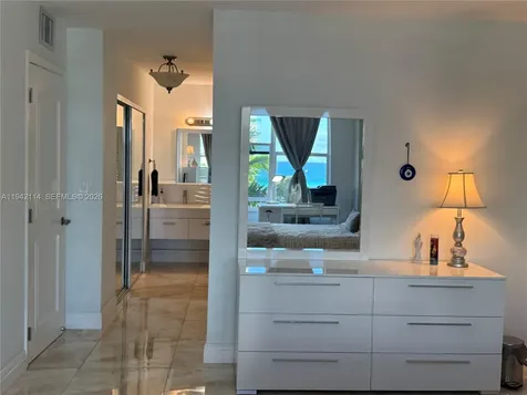 3800 S Ocean Drive Hollywood FL 33019