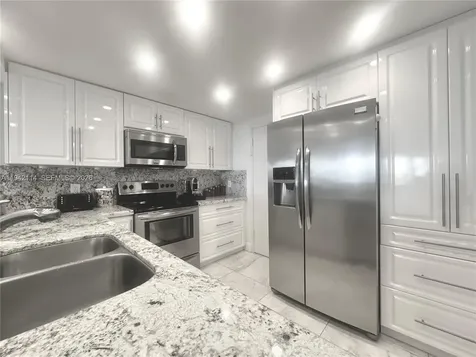 3800 S Ocean Drive Hollywood FL 33019