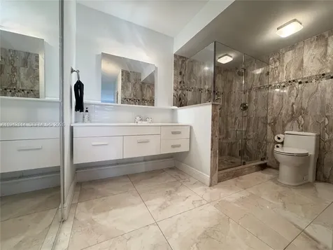 3800 S Ocean Drive Hollywood FL 33019