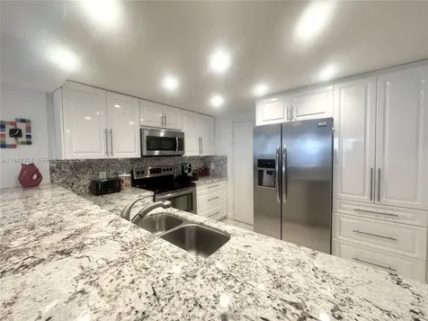 3800 S Ocean Drive Hollywood FL 33019