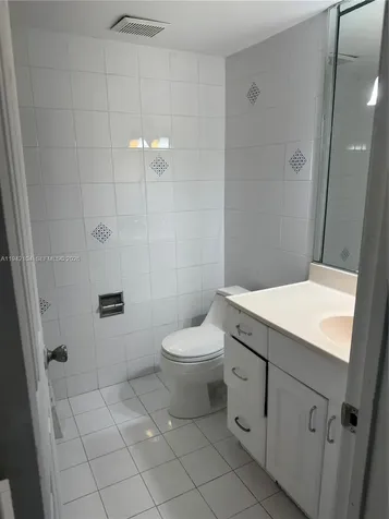 9421 Fontainebleau Boulevard Miami FL 33172