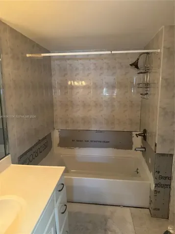 9421 Fontainebleau Boulevard Miami FL 33172