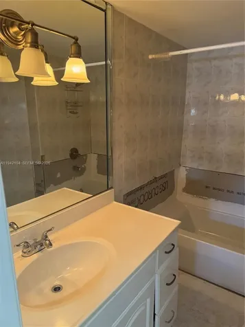 9421 Fontainebleau Boulevard Miami FL 33172