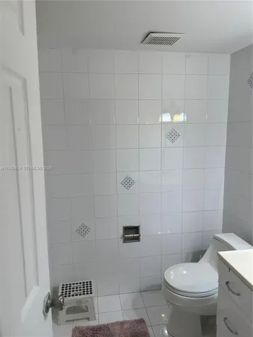 9421 Fontainebleau Boulevard Miami FL 33172