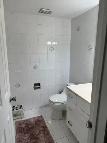 9421 Fontainebleau Boulevard Miami FL 33172