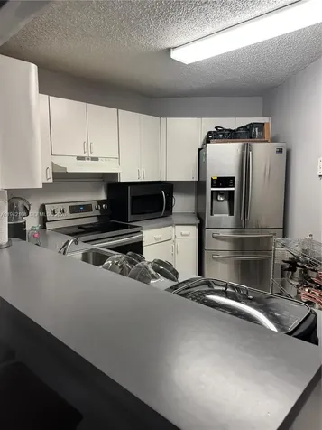 9421 Fontainebleau Boulevard Miami FL 33172