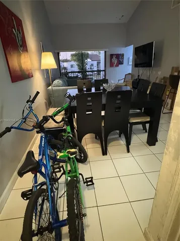 9421 Fontainebleau Boulevard Miami FL 33172