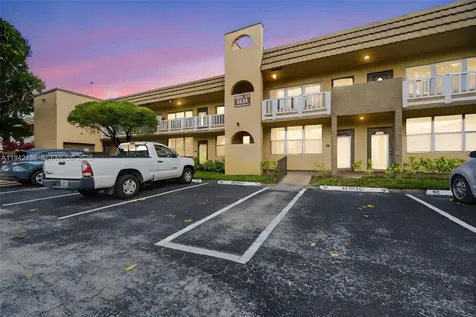 9121 Sunrise Lakes Boulevard Sunrise FL 33322