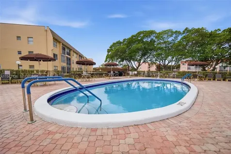 9121 Sunrise Lakes Boulevard Sunrise FL 33322