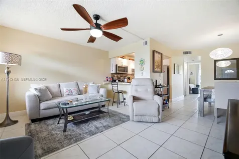 9121 Sunrise Lakes Boulevard Sunrise FL 33322